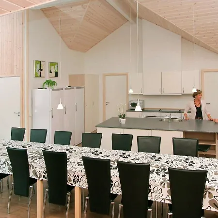 Dom wakacyjny Nine-bedroom Holiday In 2